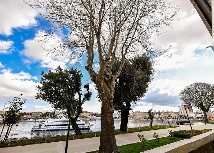 דירה Canada זאדאר